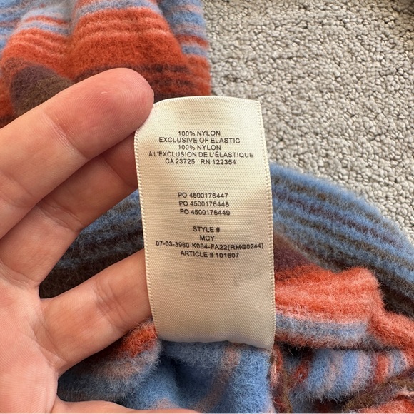 Aritzia Wilfred Free Striped Hush Knit Turtleneck Sweater - Picture 4 of 7